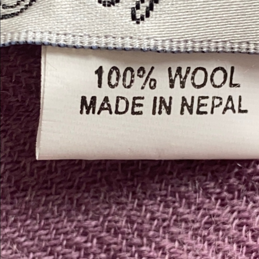 Wool Scarf - Picture 4 of 10